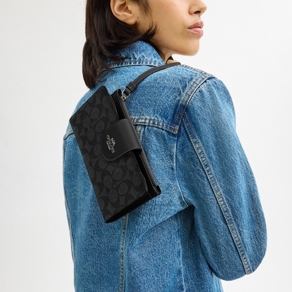 Phone Wallet In Signature Canvas - Picture 4 of 5